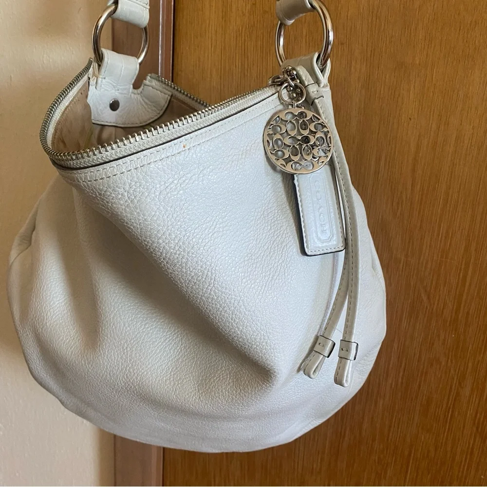 Coach white handbag - Picture 2 of 5